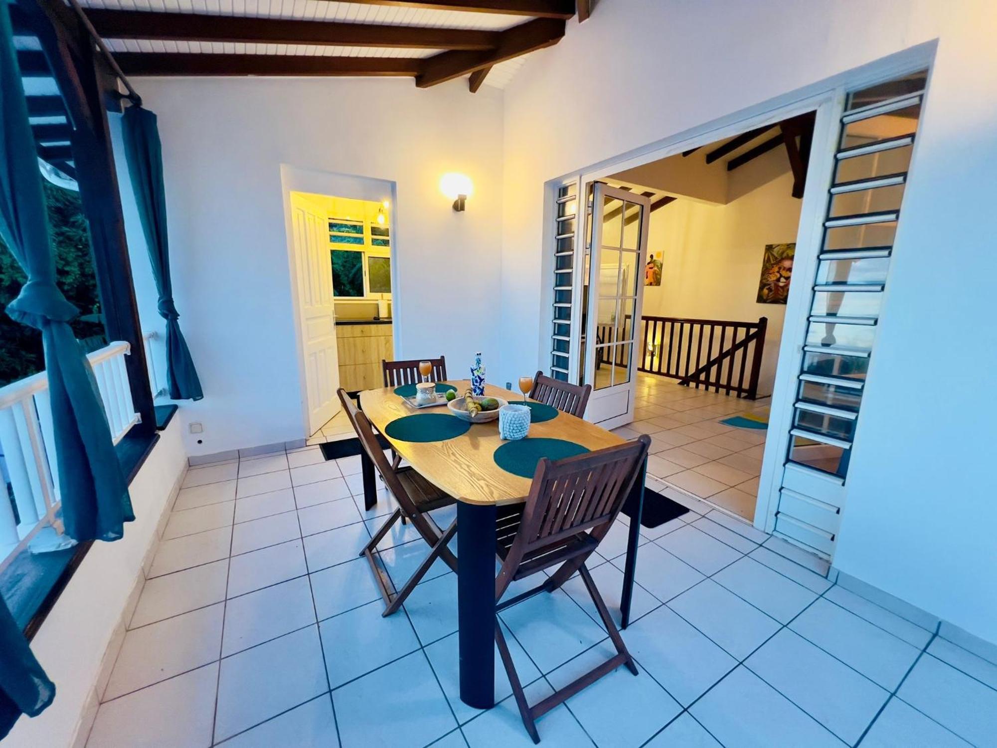 Villa Iguana, Duplex Paisible, Vue Magnifique Mer Et Rocher Du Diamant, Piscine Sainte-Luce Exterior foto
