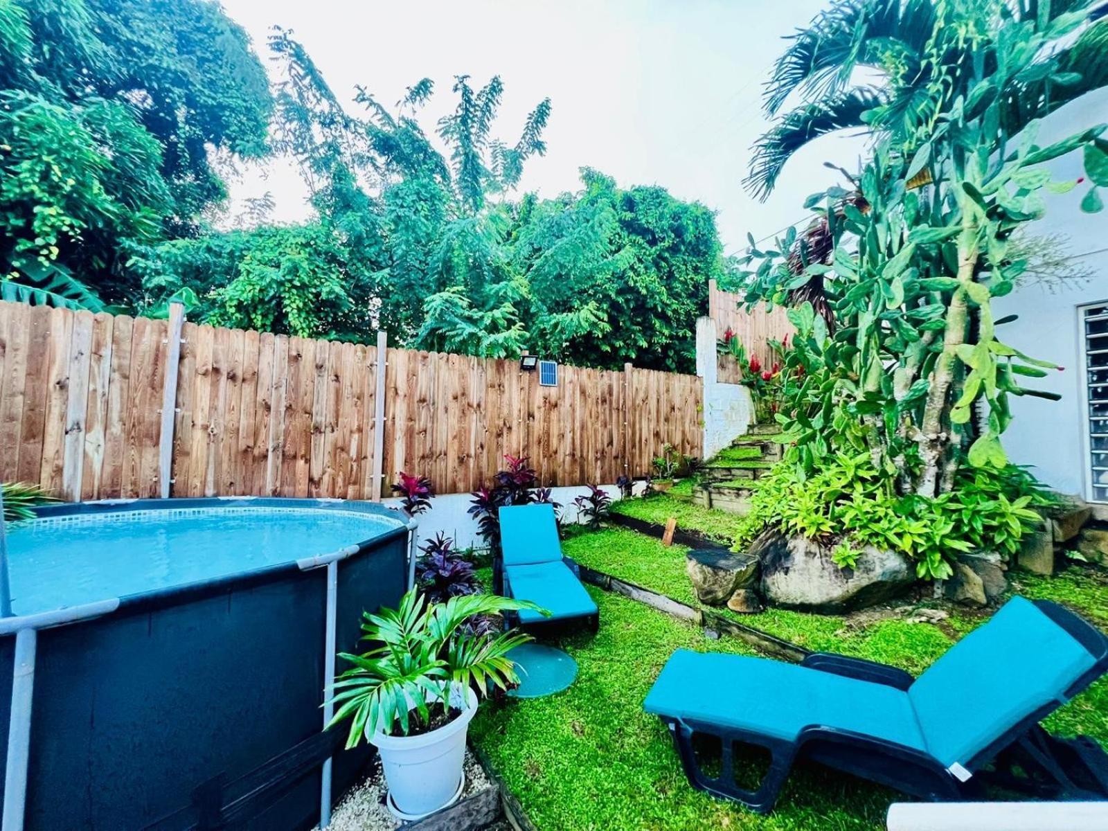 Villa Iguana, Duplex Paisible, Vue Magnifique Mer Et Rocher Du Diamant, Piscine Sainte-Luce Exterior foto
